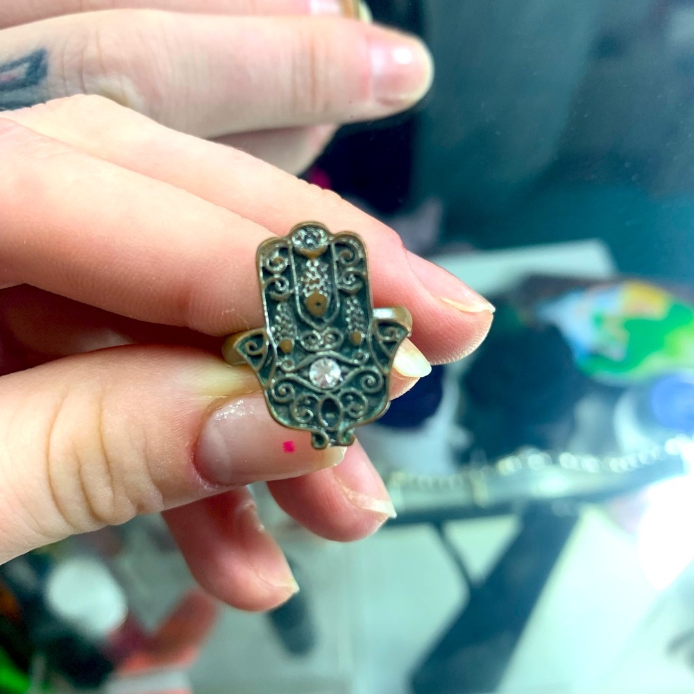 Hamsa ring